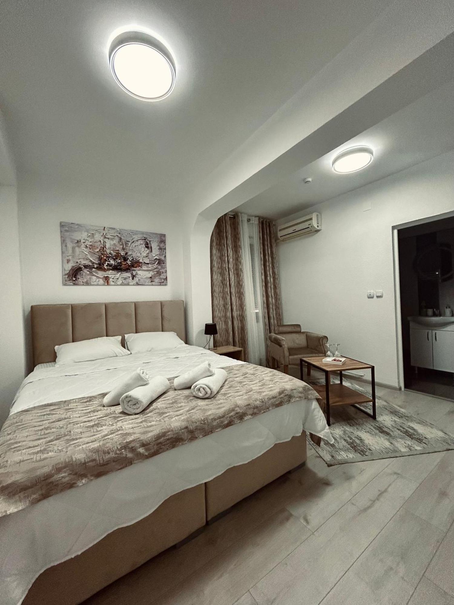 Greenhill Apartments Κουμάνοβο Εξωτερικό φωτογραφία