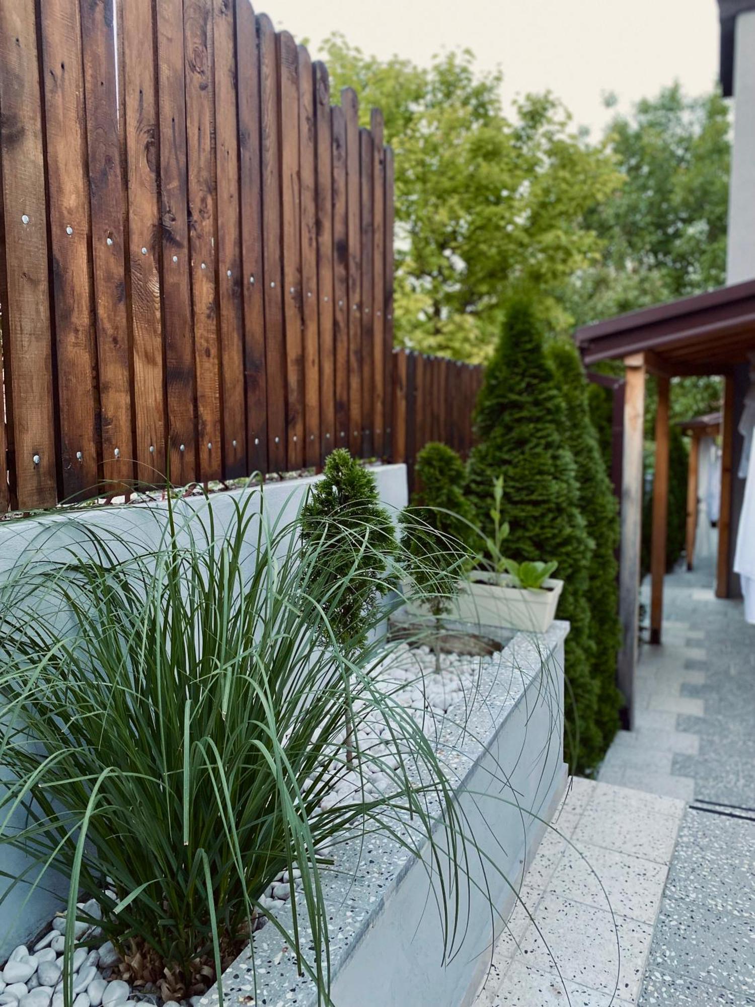 Greenhill Apartments Κουμάνοβο Εξωτερικό φωτογραφία