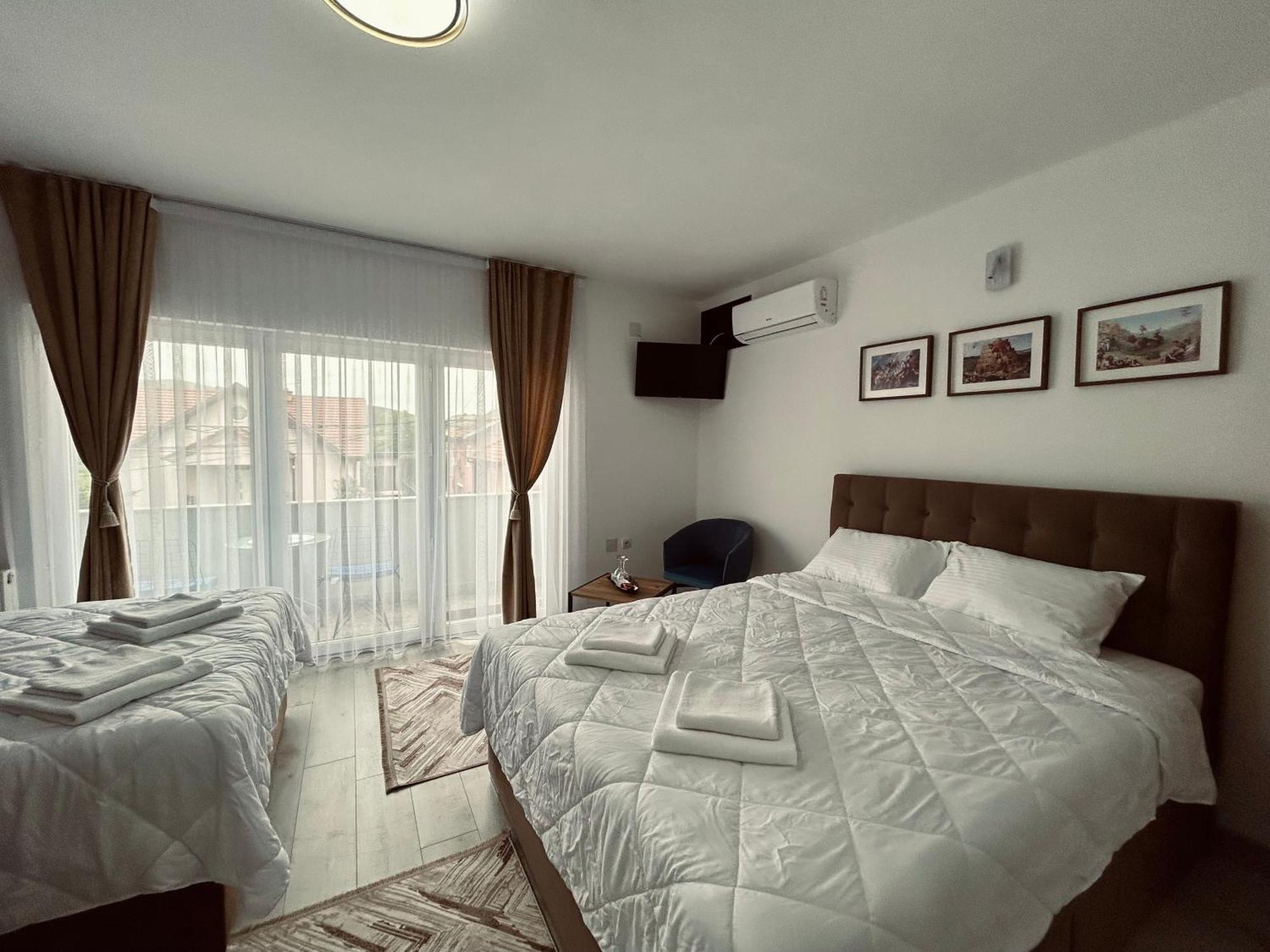 Greenhill Apartments Κουμάνοβο Δωμάτιο φωτογραφία
