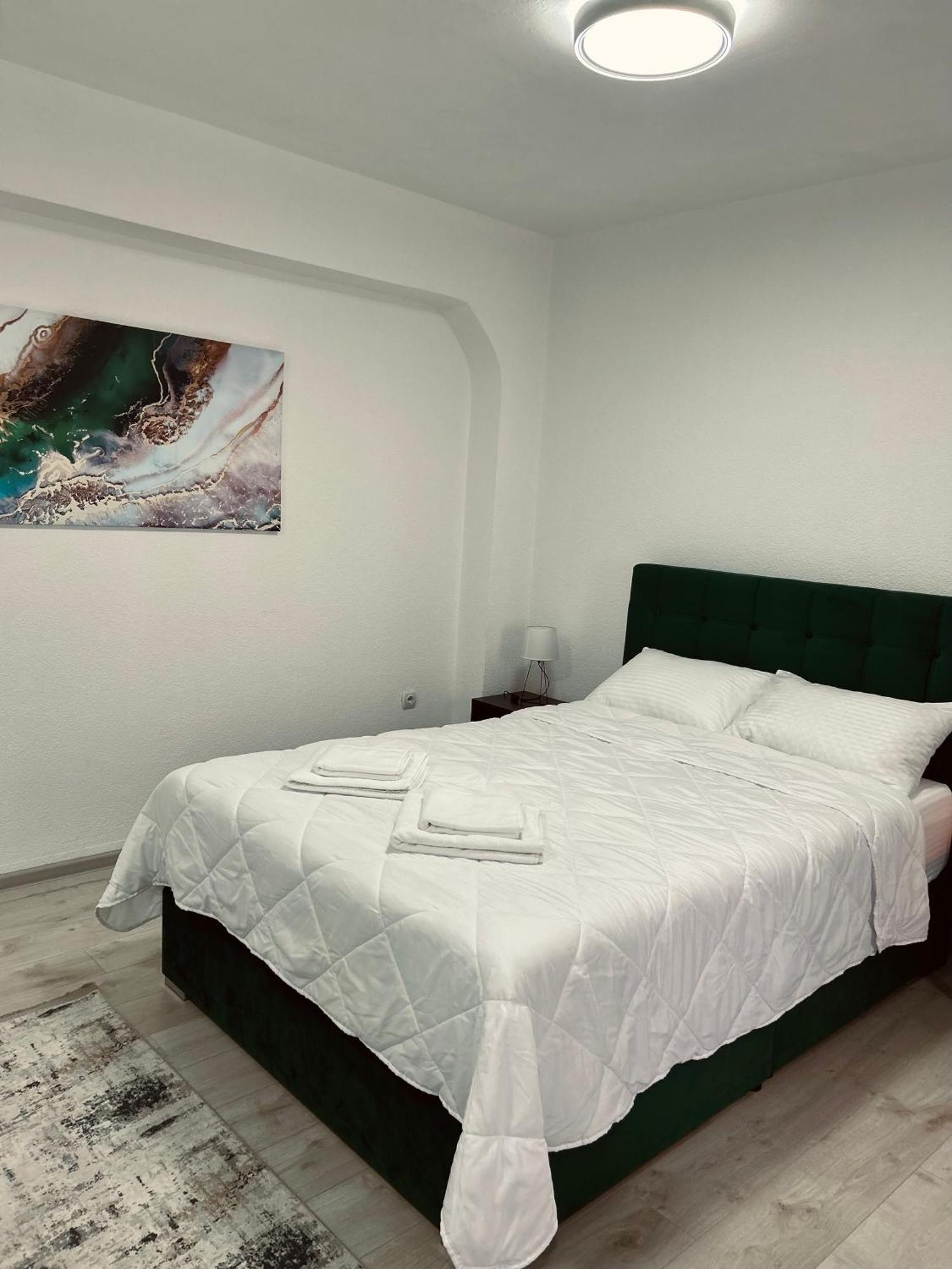Greenhill Apartments Κουμάνοβο Δωμάτιο φωτογραφία