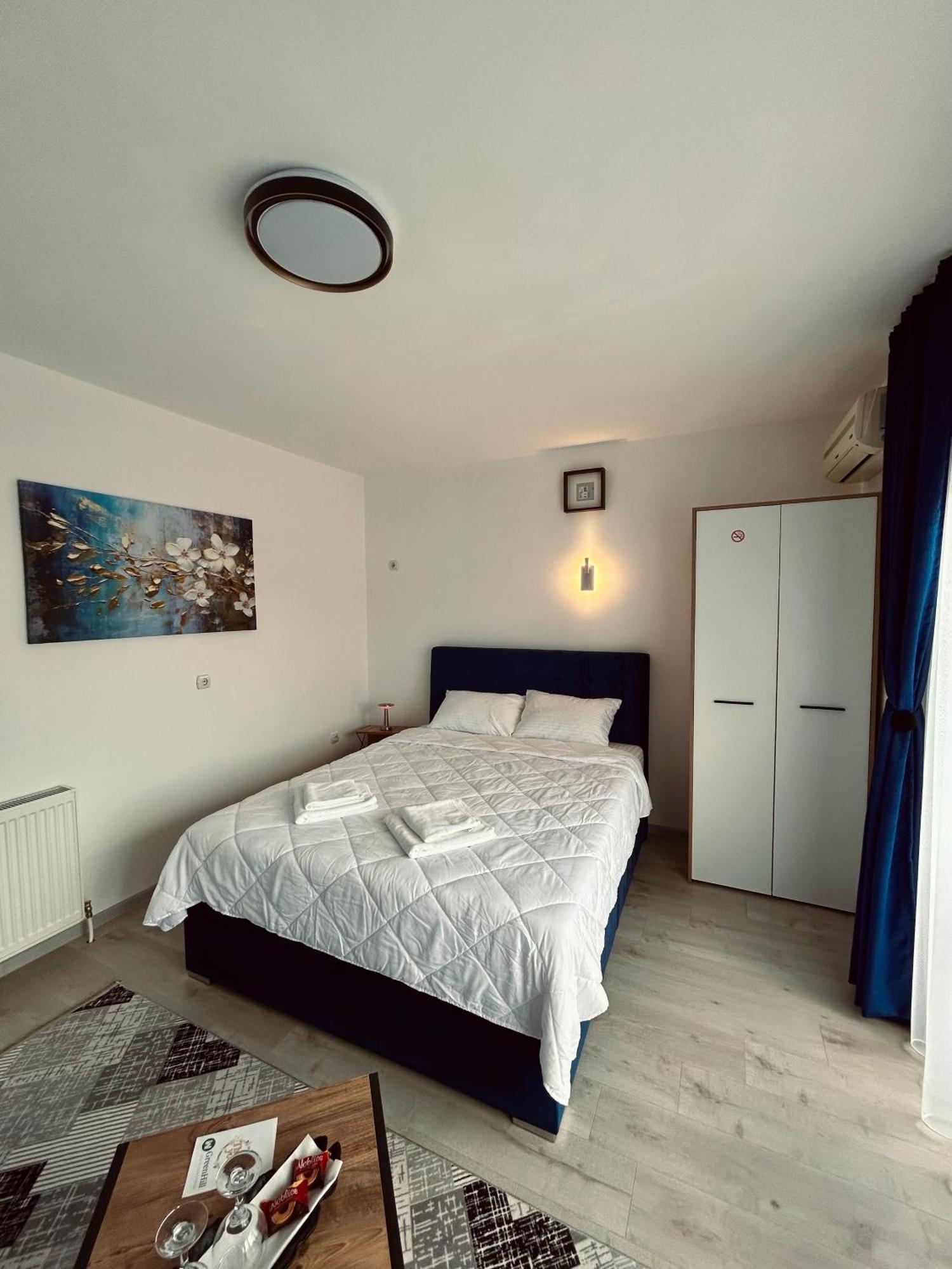Greenhill Apartments Κουμάνοβο Δωμάτιο φωτογραφία