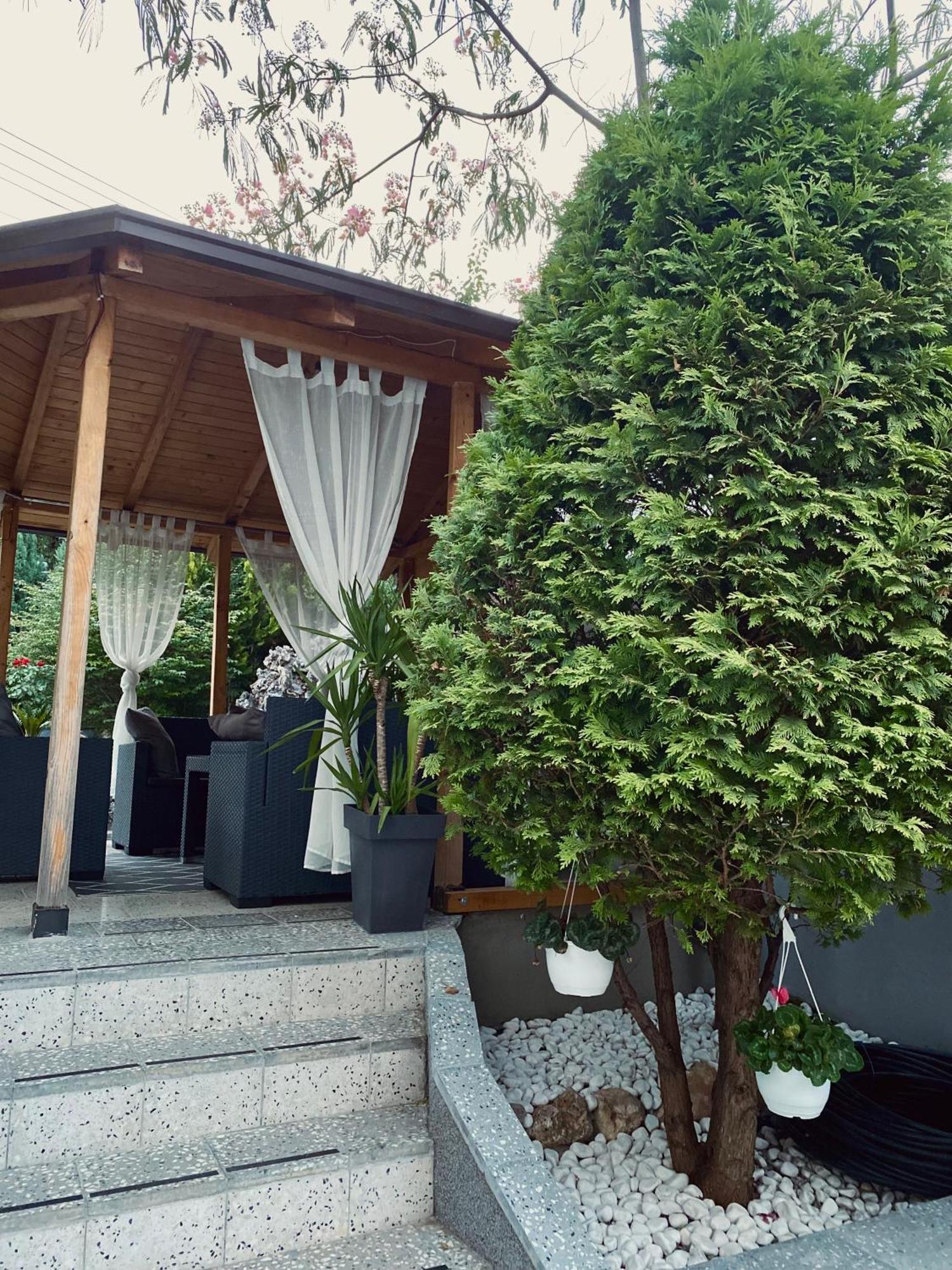 Greenhill Apartments Κουμάνοβο Εξωτερικό φωτογραφία