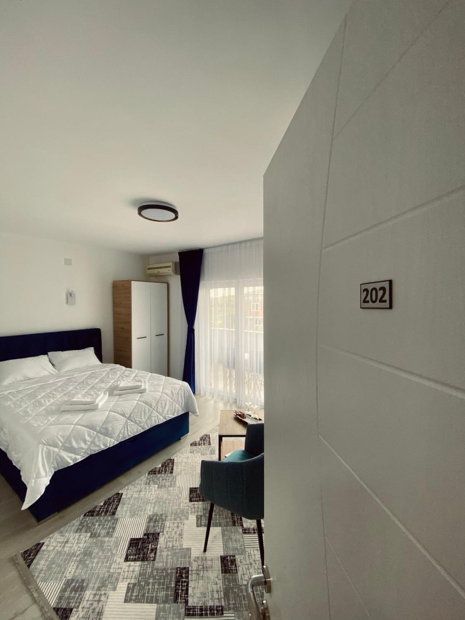 Greenhill Apartments Κουμάνοβο Δωμάτιο φωτογραφία