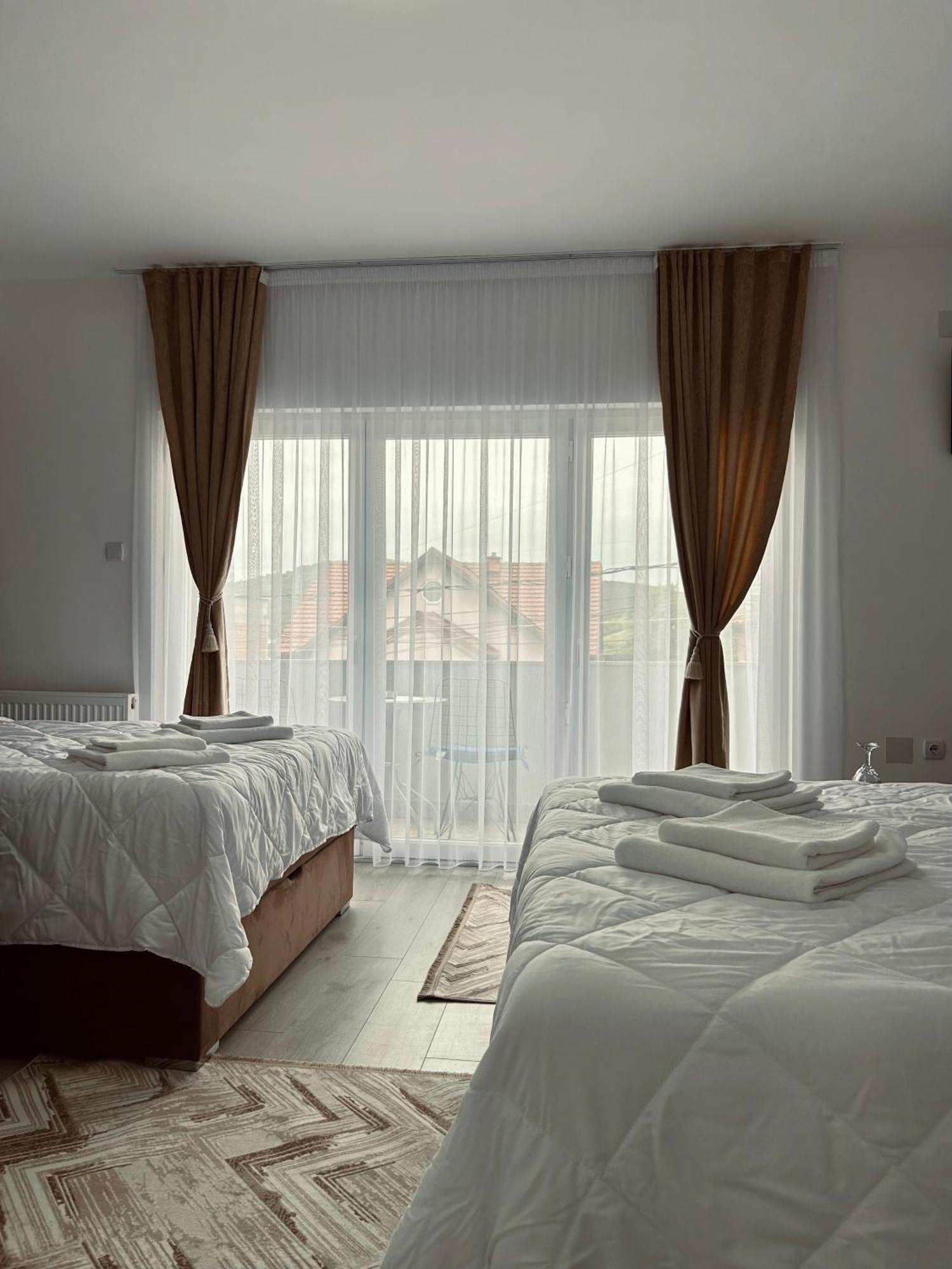 Greenhill Apartments Κουμάνοβο Δωμάτιο φωτογραφία