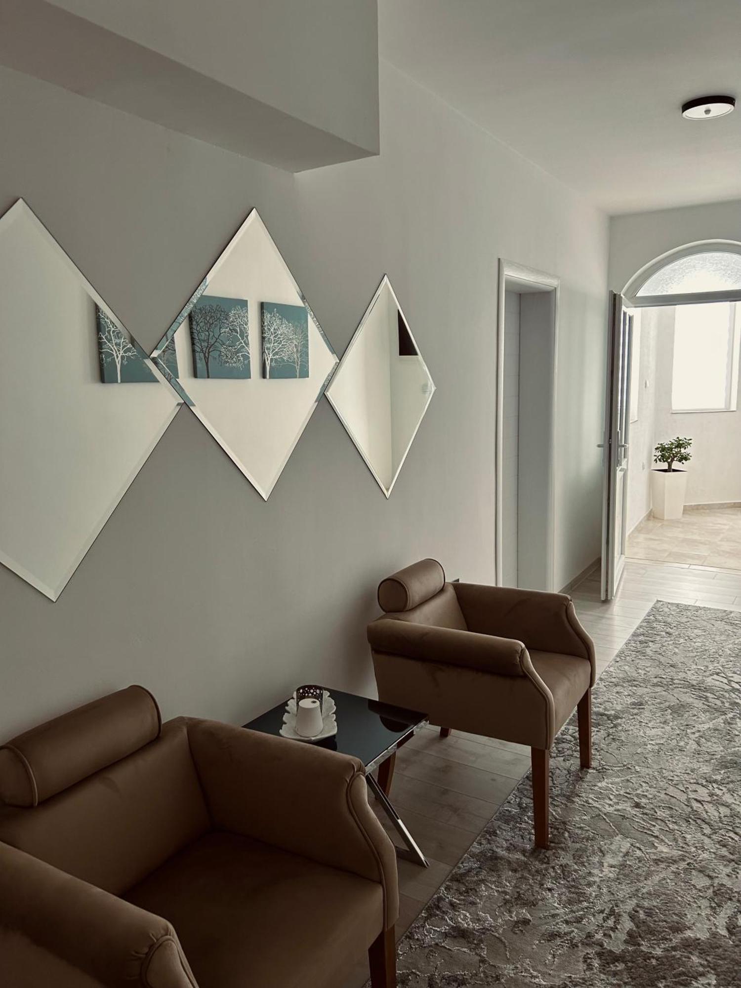 Greenhill Apartments Κουμάνοβο Εξωτερικό φωτογραφία